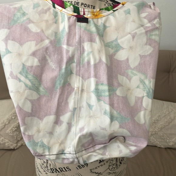 Large plumeria print crossbody - Picture 5 of 7